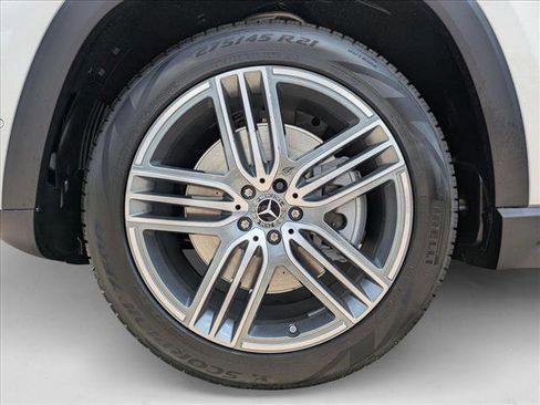 New 2025 Mercedes-Benz GLS 450 4MATIC image 10