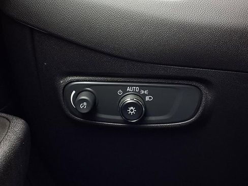 Used 2024 Chevrolet Equinox LT image 18