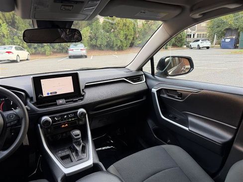 Used 2025 Toyota RAV4 LE FWD image 29