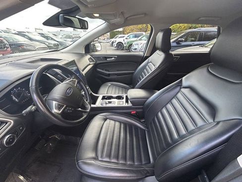 Used 2023 Ford Edge SEL image 13