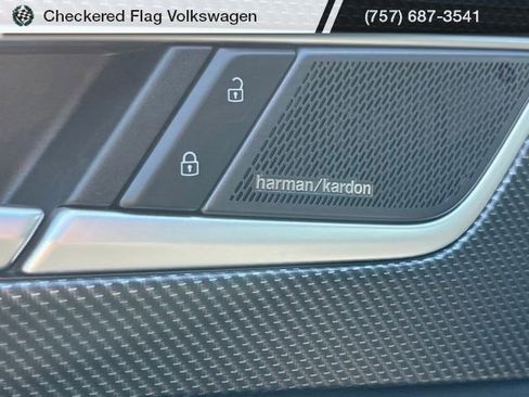 Used 2024 Volkswagen Atlas Cross Sport SEL Premium R-Line w/ Adventure Package AWD/4WD image 16