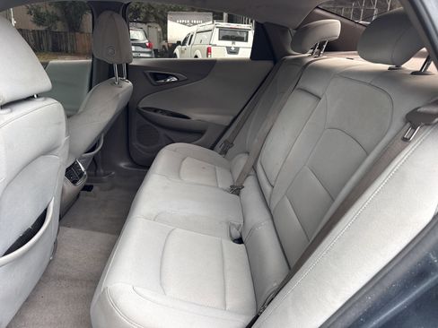 Used 2021 Chevrolet Malibu LT FWD image 9
