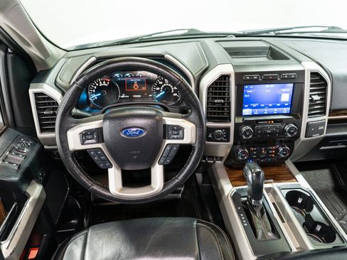 Used 2020 Ford F150 Lariat w/ Equipment Group 501A Mid AWD/4WD image 13