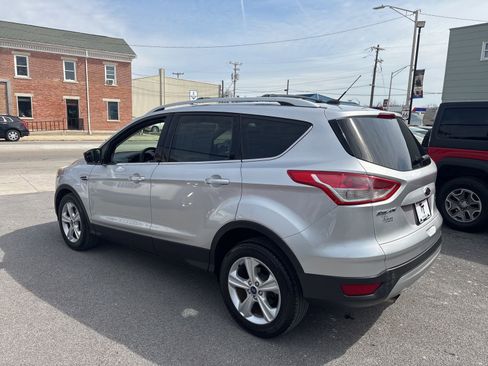 Used 2014 Ford Escape SE FWD image 2