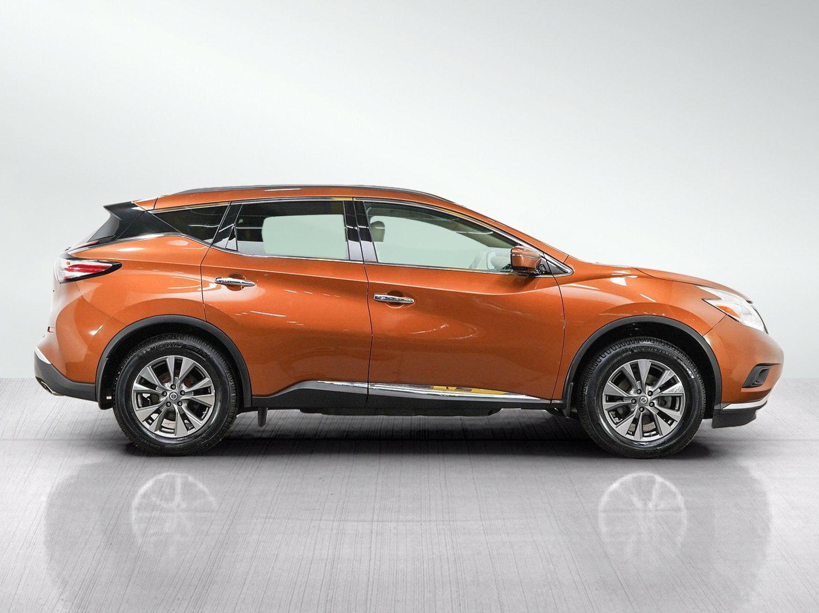 Used 2016 Nissan Murano SV AWD/4WD image 6