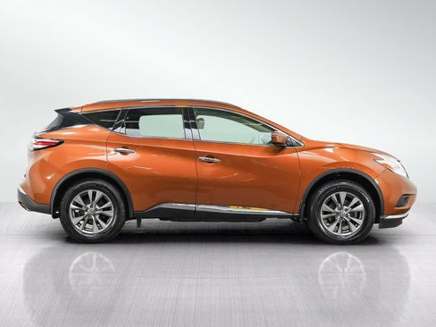 Used 2016 Nissan Murano SV AWD/4WD image 6