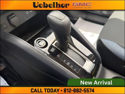 Used 2025 Nissan Versa SV w/ Trunk Package FWD image 28