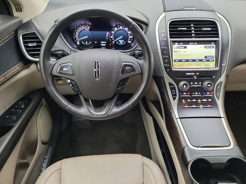 Used 2016 Lincoln MKX Select w/ Climate Package FWD image 22