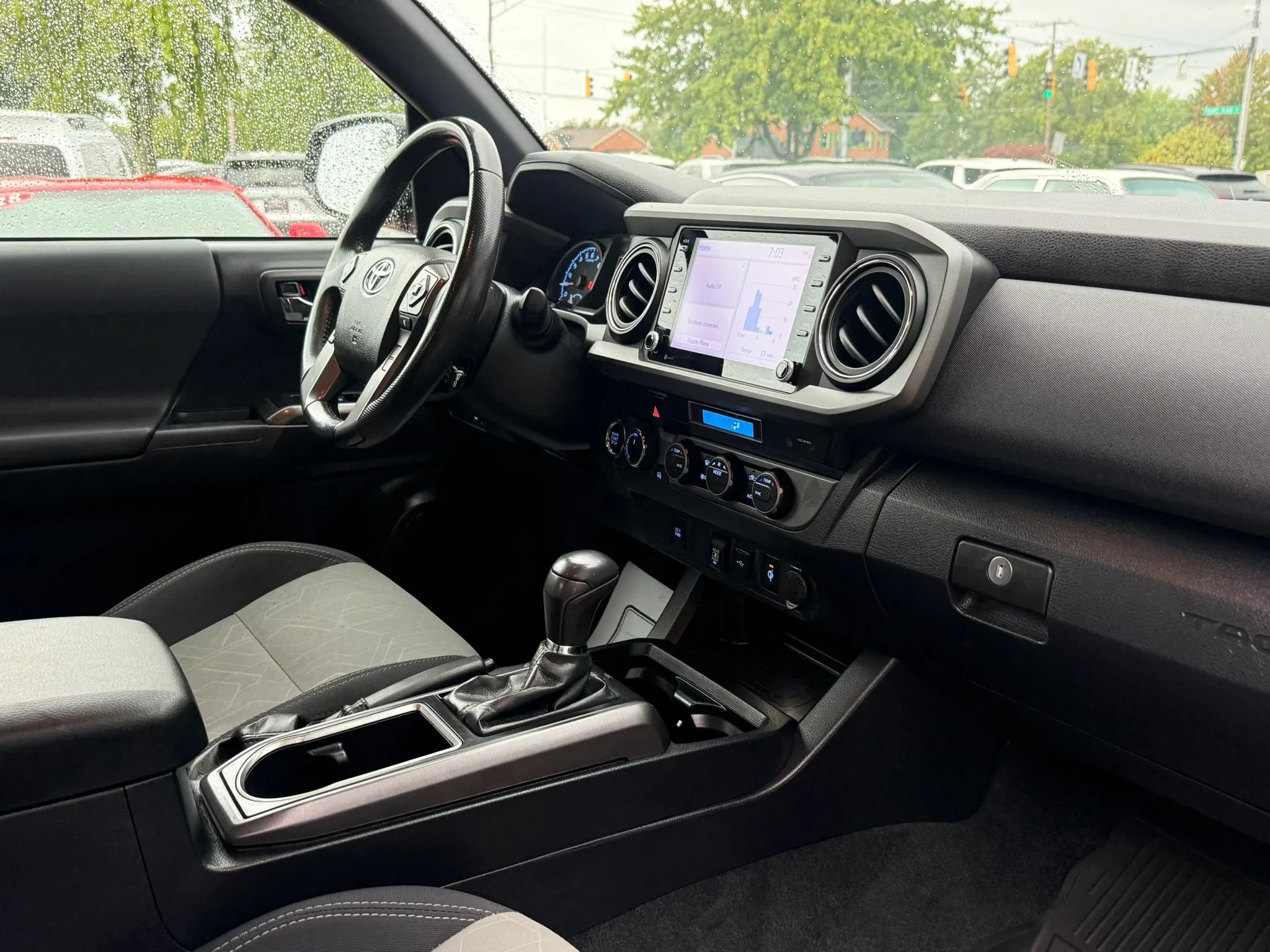 Used 2022 Toyota Tacoma TRD Off-Road AWD/4WD image 14
