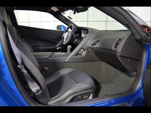 Used 2016 Chevrolet Corvette Stingray Coupe w/ Carbon Flash Badge Package RWD image 19