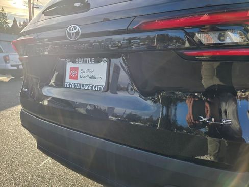 Certified 2025 Toyota Grand Highlander XLE image 13