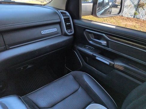 Used 2019 RAM 1500 Laramie RWD image 16