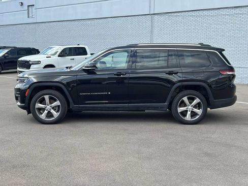 Used 2021 Jeep Grand Cherokee L Limited w/ Luxury Tech Group II AWD/4WD image 2