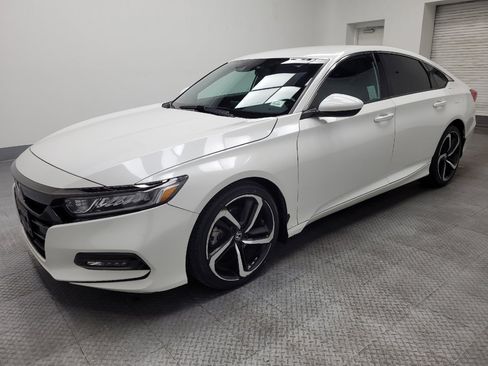 Used 2020 Honda Accord Sport image 2