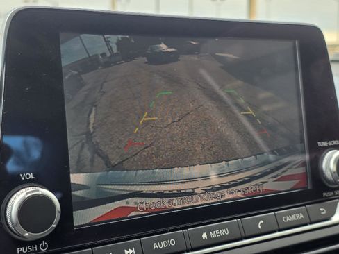 Used 2021 Nissan Altima 2.5 SR w/ SR Premium Package image 20