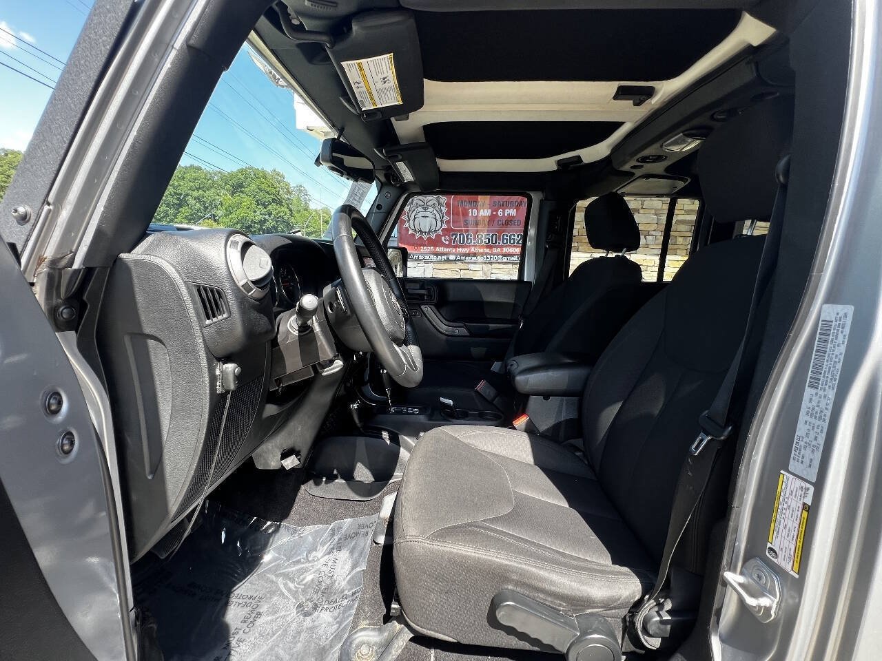 Used 2015 Jeep Wrangler Unlimited Sport w/ Quick Order Package 24S AWD/4WD image 18