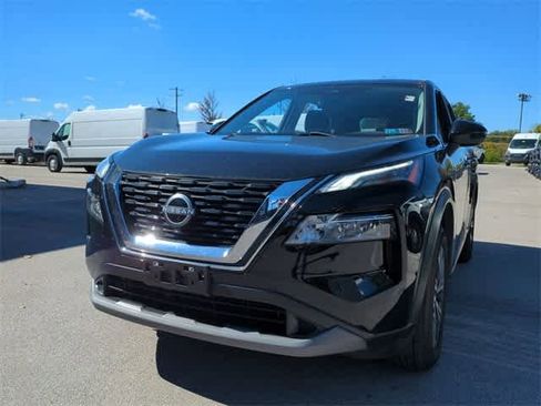 Used 2023 Nissan Rogue SV image 11