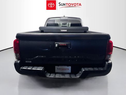 Used 2023 Toyota Tacoma TRD Sport w/ Advanced Technology Package AWD/4WD image 5