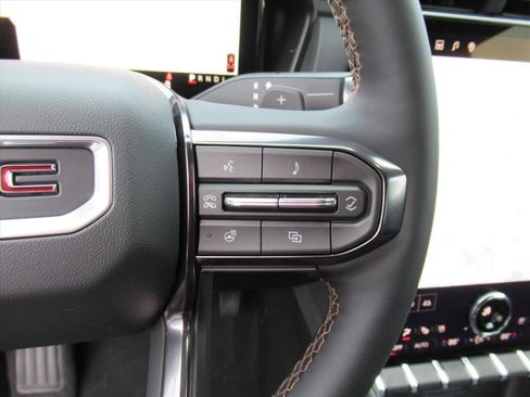 New 2026 GMC Terrain AT4 w/ Convenience Package III image 19