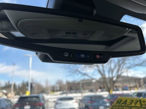 Used 2015 GMC Sierra 2500 Denali w/ Duramax Plus Package image 23