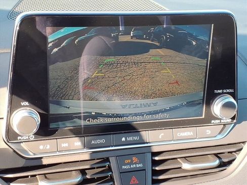 New 2025 Nissan Altima 2.5 SR image 10