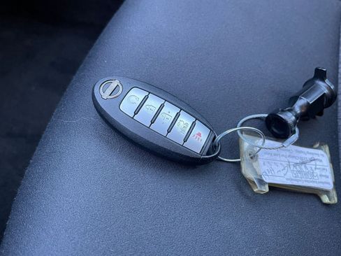 Used 2025 Nissan Altima 2.5 SV image 22