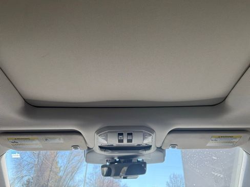 Used 2023 Subaru Ascent Touring AWD/4WD image 19