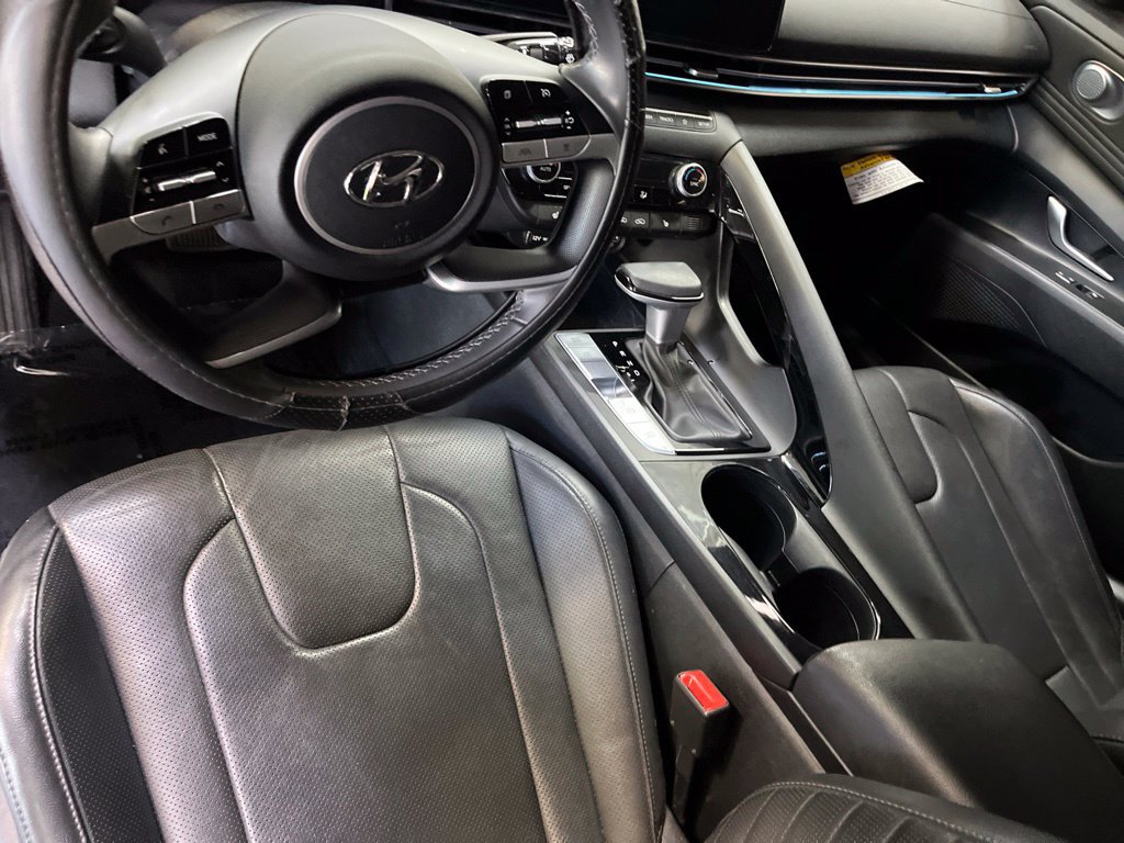 Used 2023 Hyundai Elantra Limited FWD image 15