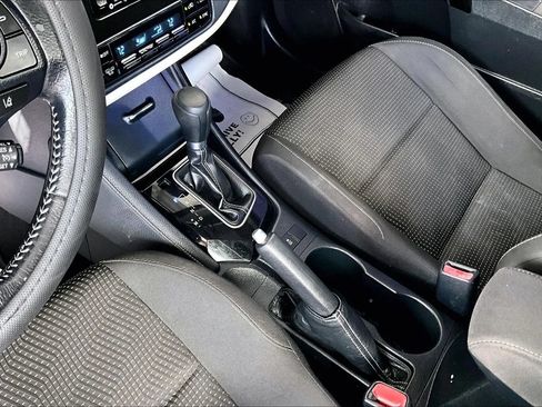 Used 2017 Toyota Corolla iM w/ All-Weather Mat Package FWD image 15