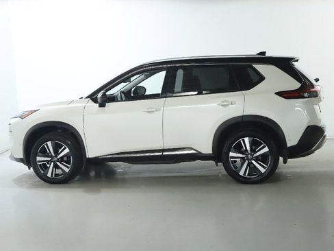 Certified 2021 Nissan Rogue Platinum image 43