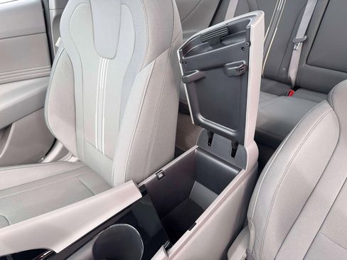 New 2026 Hyundai Elantra SEL Sport Premium FWD image 18