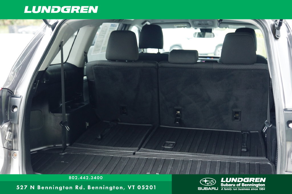 Used 2019 Toyota Highlander LE AWD/4WD image 24