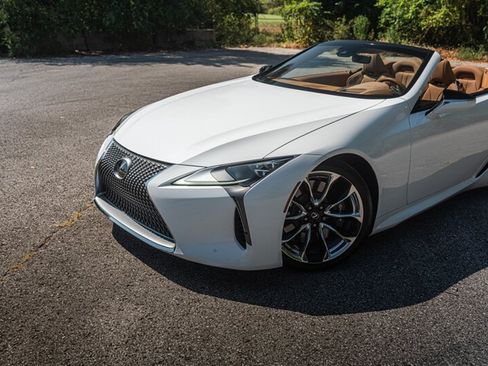 Used 2022 Lexus LC 500 Convertible w/ Touring Package RWD image 95