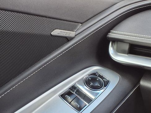 Used 2023 Chevrolet Corvette Stingray Coupe w/ 1LT image 33