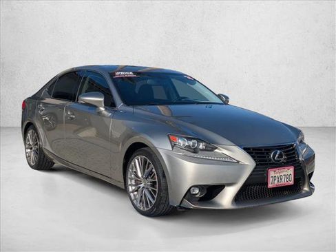 Used 2016 Lexus IS 200t image 3