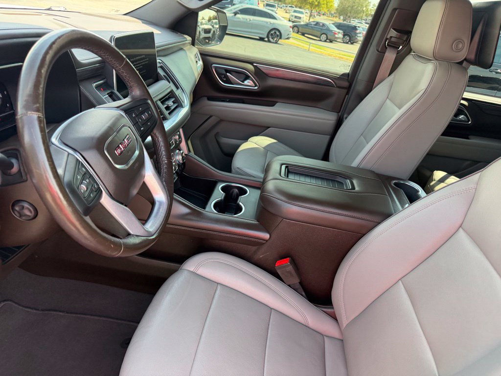 Used 2022 GMC Yukon SLT w/ SLT Luxury Package AWD/4WD image 31