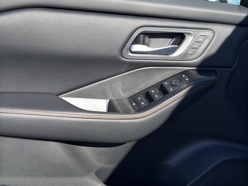 New 2026 Nissan Rogue SV AWD/4WD image 13