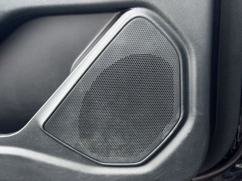 Used 2023 Ford Explorer XLT w/ Equipment Group 202A image 30