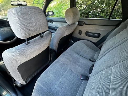 Used 1995 Toyota Corolla DX FWD image 19