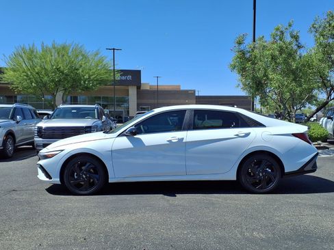 New 2026 Hyundai Elantra SEL Sport FWD image 3