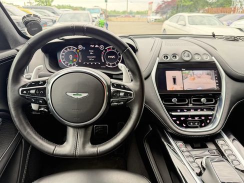 Used 2021 Aston Martin DBX AWD/4WD image 20
