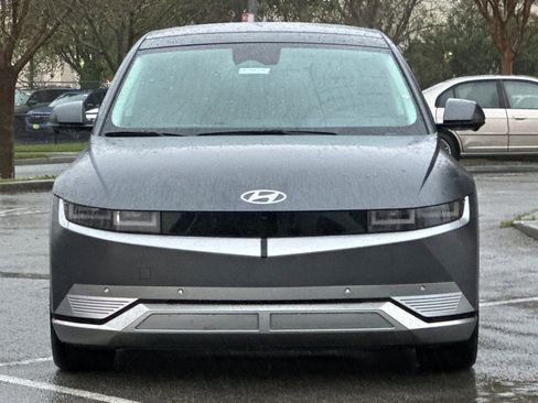 Certified 2024 Hyundai Ioniq 5 Limited image 9