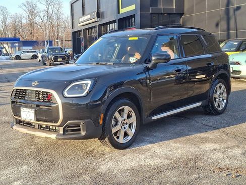 Used 2025 MINI Cooper Countryman S image 3