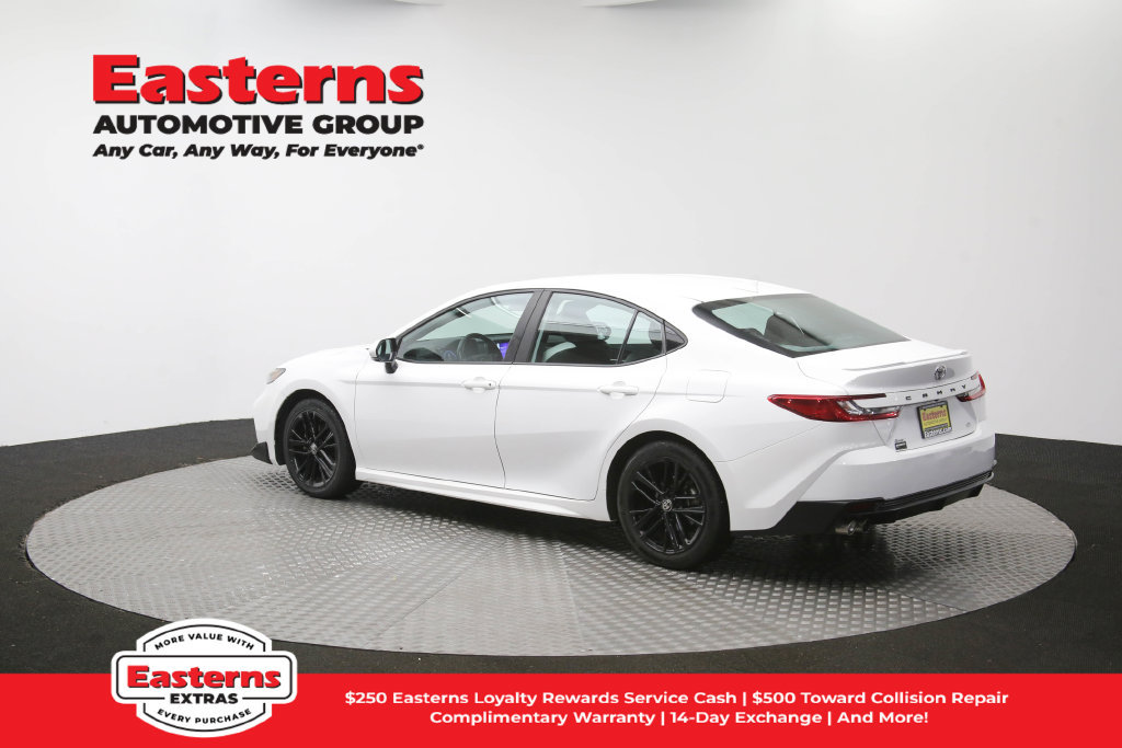 Used 2025 Toyota Camry SE FWD image 65