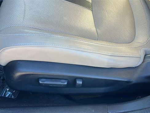 Used 2017 Honda Civic EX-L image 12