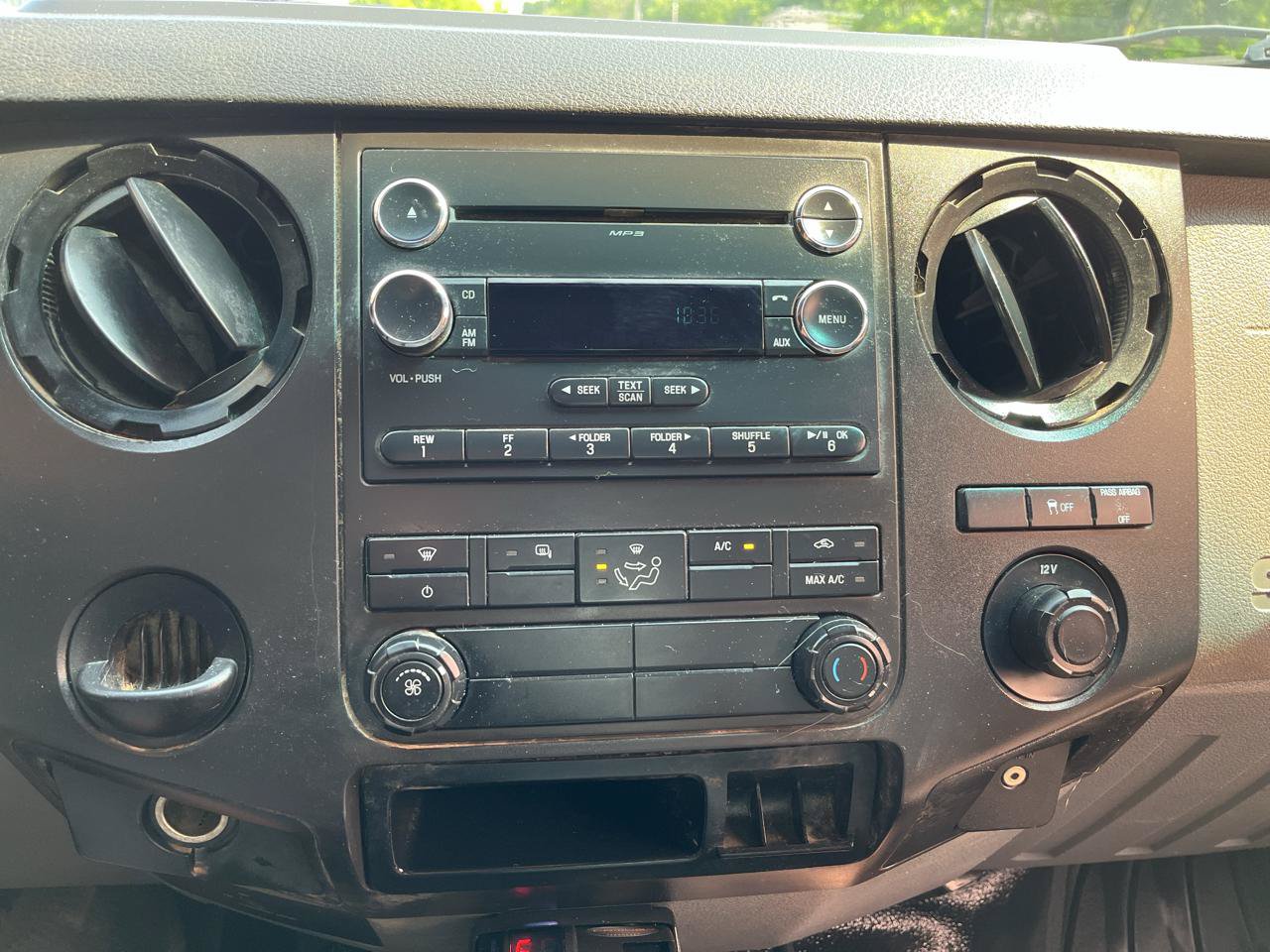 Used 2015 Ford F250 XL w/ Power Equipment Group AWD/4WD image 12