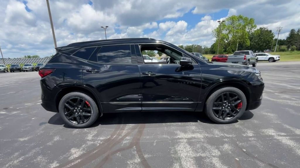 Used 2022 Chevrolet Blazer RS AWD/4WD image 9