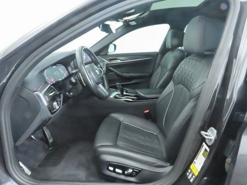 Used 2023 BMW M550i xDrive w/ Executive Package image 19