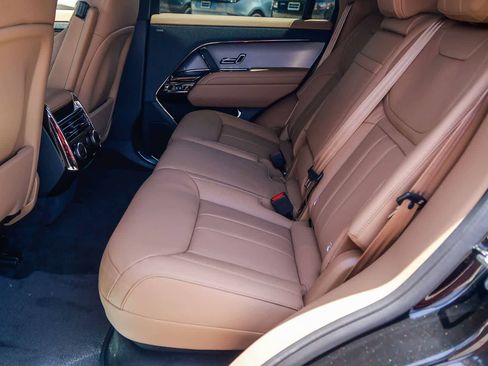 New 2026 Land Rover Range Rover Sport SE AWD/4WD image 18