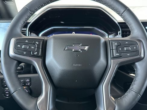 Used 2025 Chevrolet Silverado 1500 ZR2 w/ Technology Package image 36